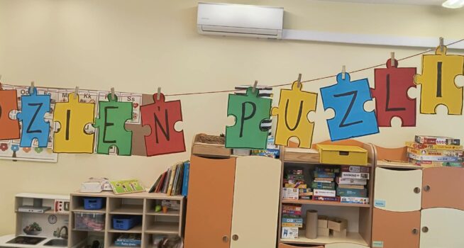 Dzień Puzzli w przedszkolu.
