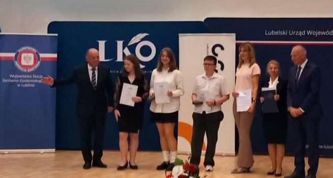 Sukcesy naszych uczniów: Irmina Skuba, Zuzanna Pszczoła i Kacper Fatyga laureatami konkursów przedmiotowych