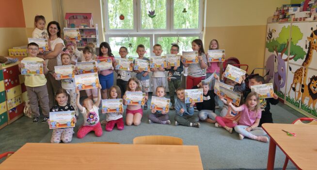 Poznajemy ciekawy zawód- wizyta pielęgniarki w oddziale przedszkolnym.